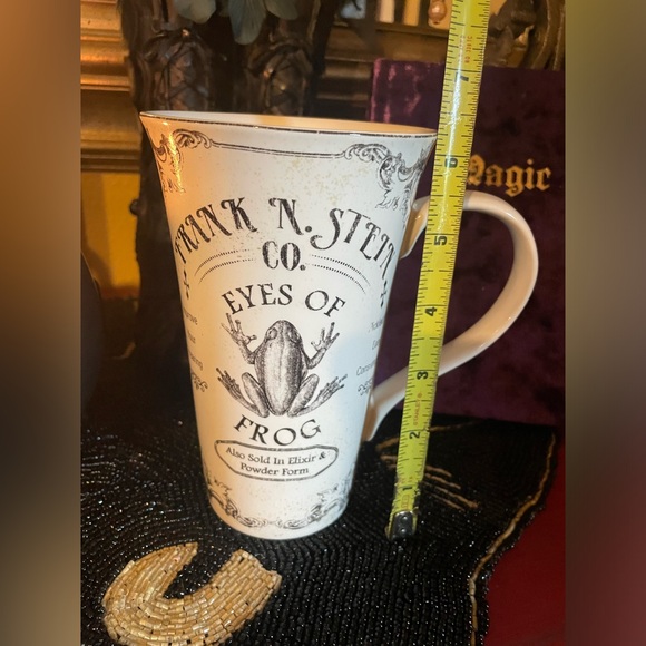 NWOT BUNDLE MAGIC Journal, Spells & Magic Notepad/Pen AND “Eyes Of Frog” Mug - Picture 5 of 17